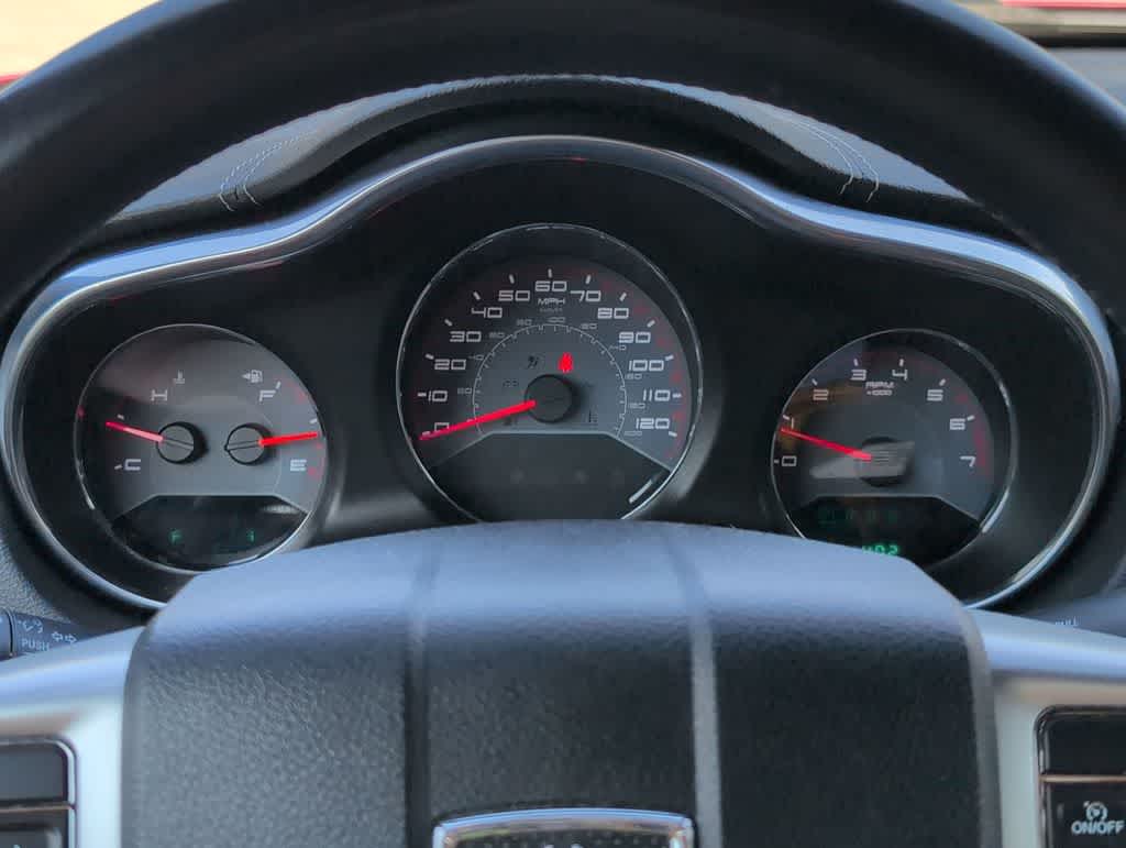 Thumbnail: 2012 Dodge Avenger - 32