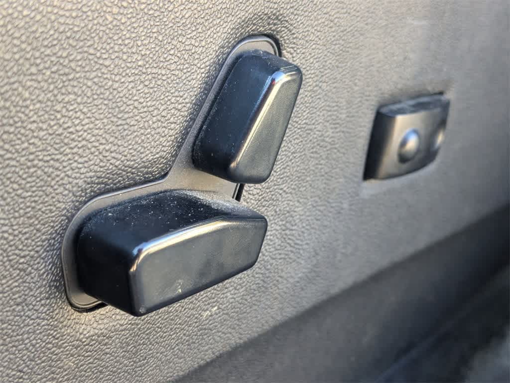 Thumbnail: 2016 Dodge Grand Caravan - 17