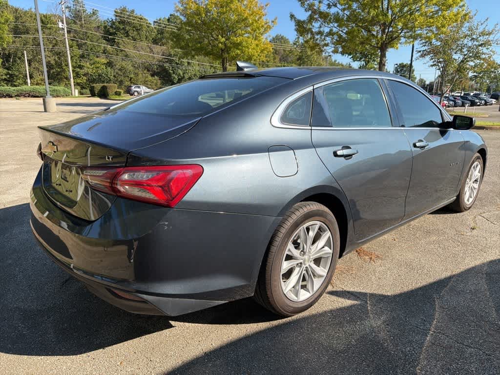 Thumbnail: 2021 Chevrolet Malibu - 14