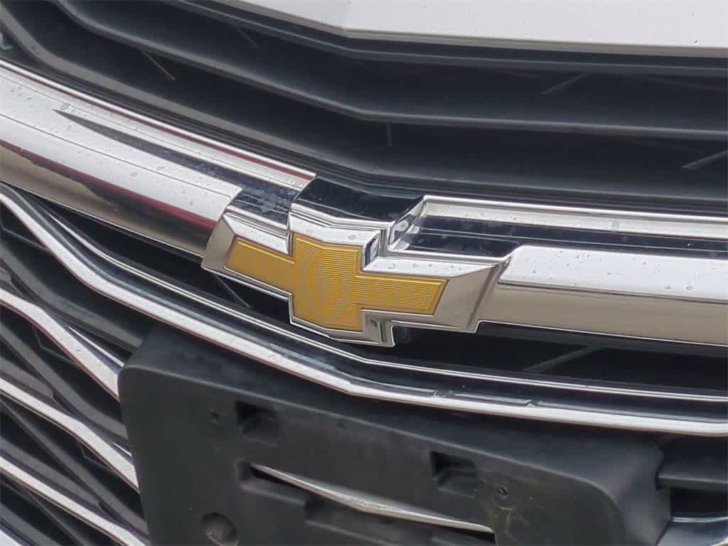 Thumbnail: 2022 Chevrolet Malibu - 11