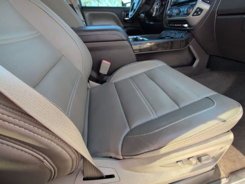 Thumbnail: 2015 GMC Sierra 3500 - 22