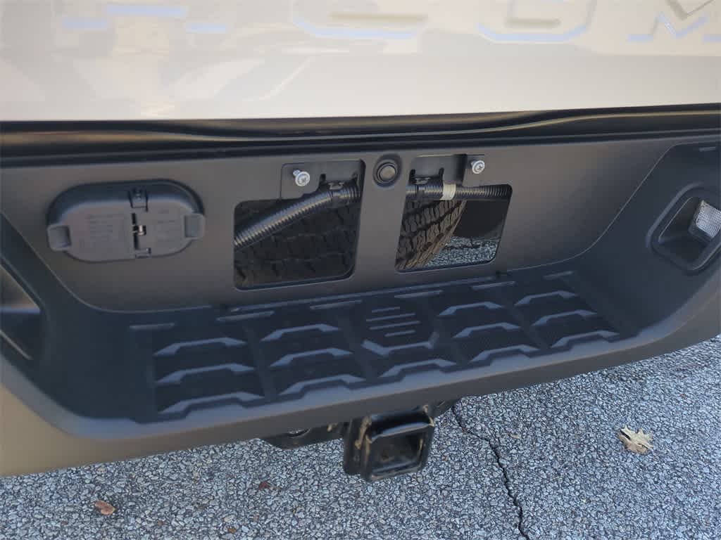 Thumbnail: 2022 Toyota Tacoma - 37