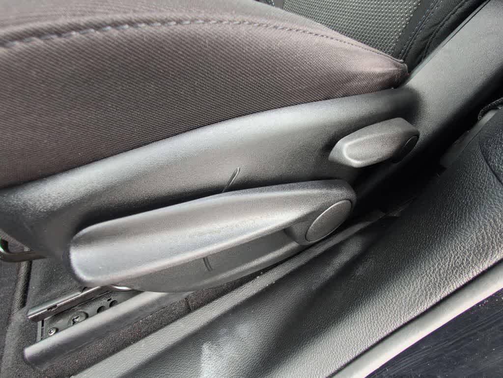 Thumbnail: 2019 Jeep Cherokee - 18