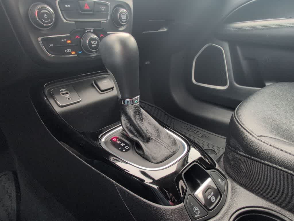 Thumbnail: 2020 Jeep Compass - 32