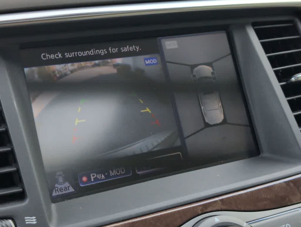 Thumbnail: 2013 INFINITI QX56 - 31