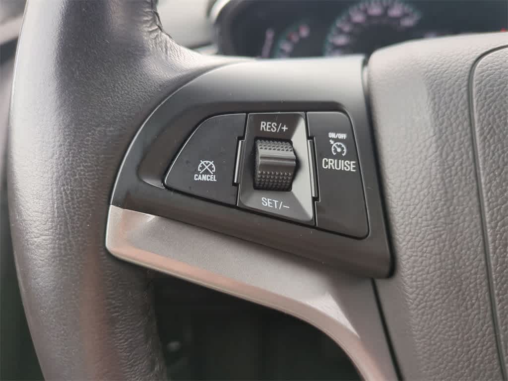 Thumbnail: 2022 Chevrolet Trax - 23