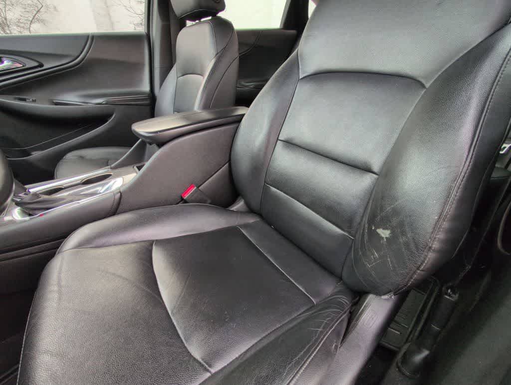 Thumbnail: 2016 Chevrolet Malibu - 16