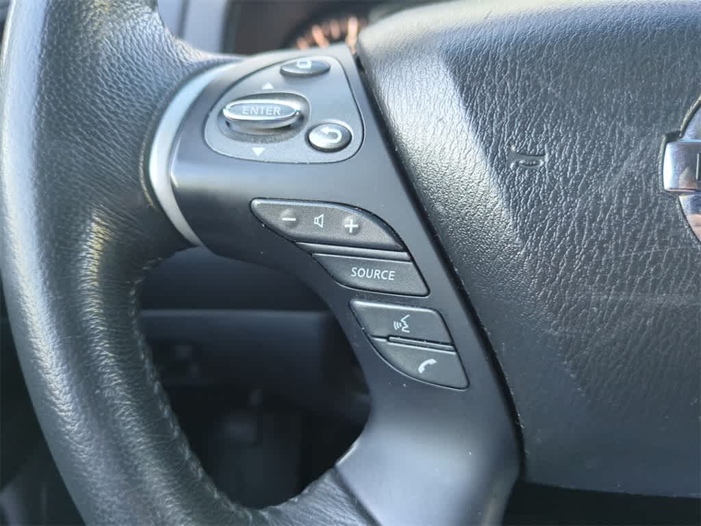 Thumbnail: 2017 Nissan Pathfinder - 24