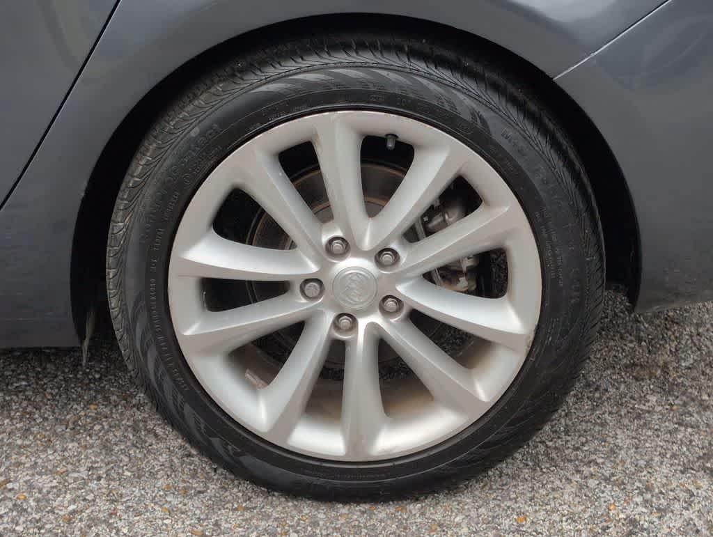 Thumbnail: 2013 Buick Verano - 14