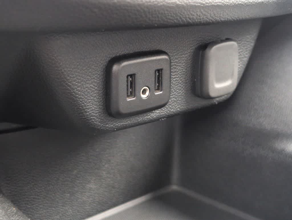 Thumbnail: 2019 Chevrolet Traverse - 31