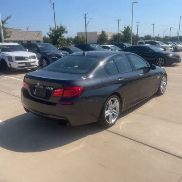 Thumbnail: 2013 BMW 5 Series - 11