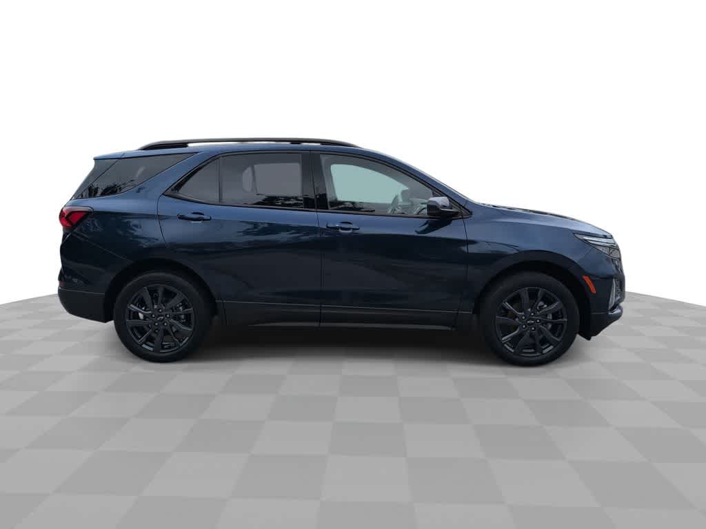 Thumbnail: 2023 Chevrolet Equinox - 9