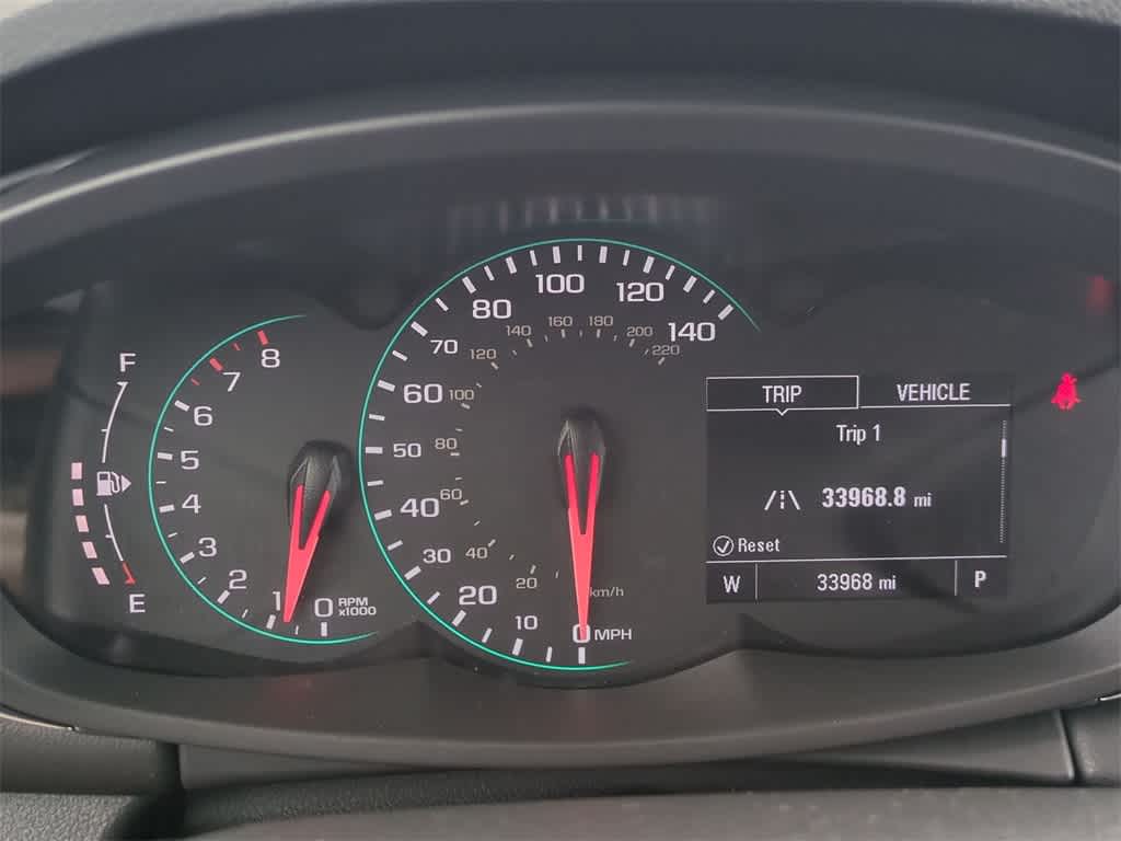 Thumbnail: 2022 Chevrolet Trax - 32