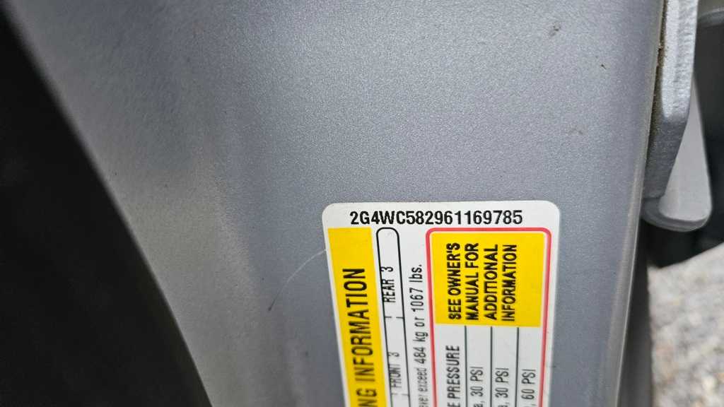 Thumbnail: 2006 Buick LaCrosse - 6