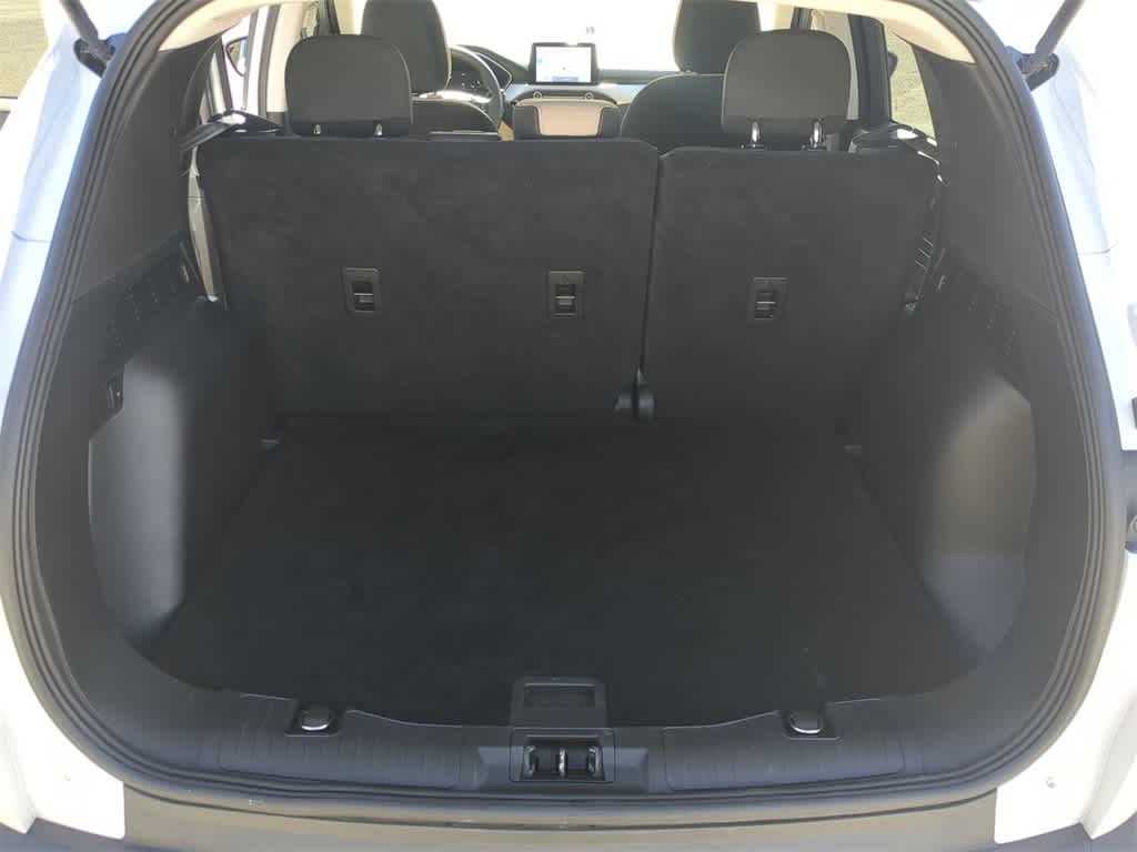 Thumbnail: 2022 Ford Escape - 32