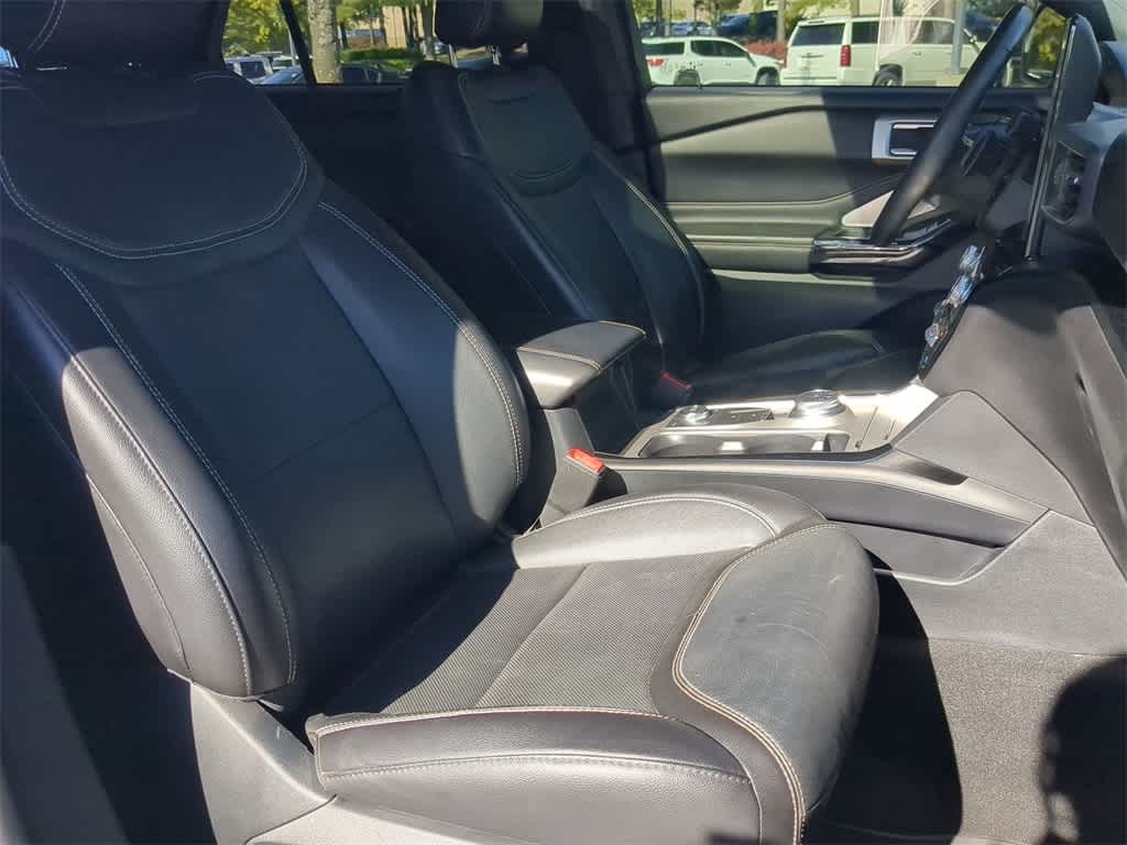 Thumbnail: 2021 Ford Explorer - 22