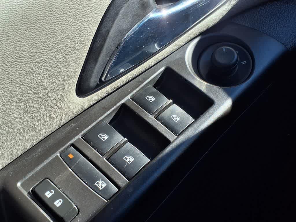 Thumbnail: 2015 Chevrolet Cruze - 22