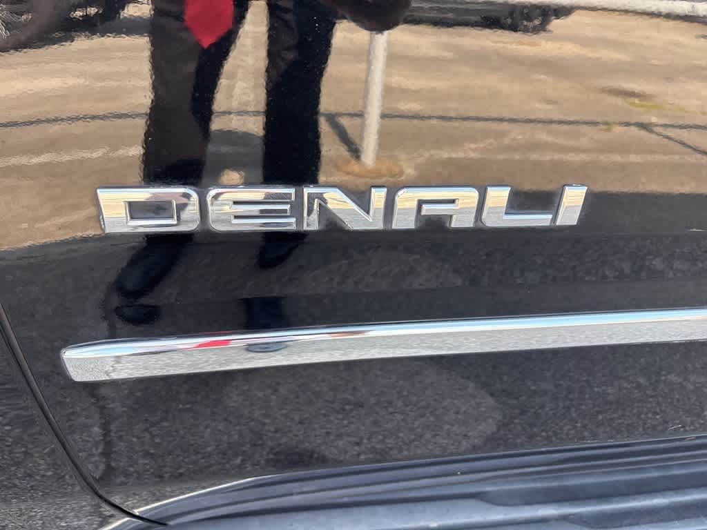 Thumbnail: 2019 GMC Yukon XL - 2