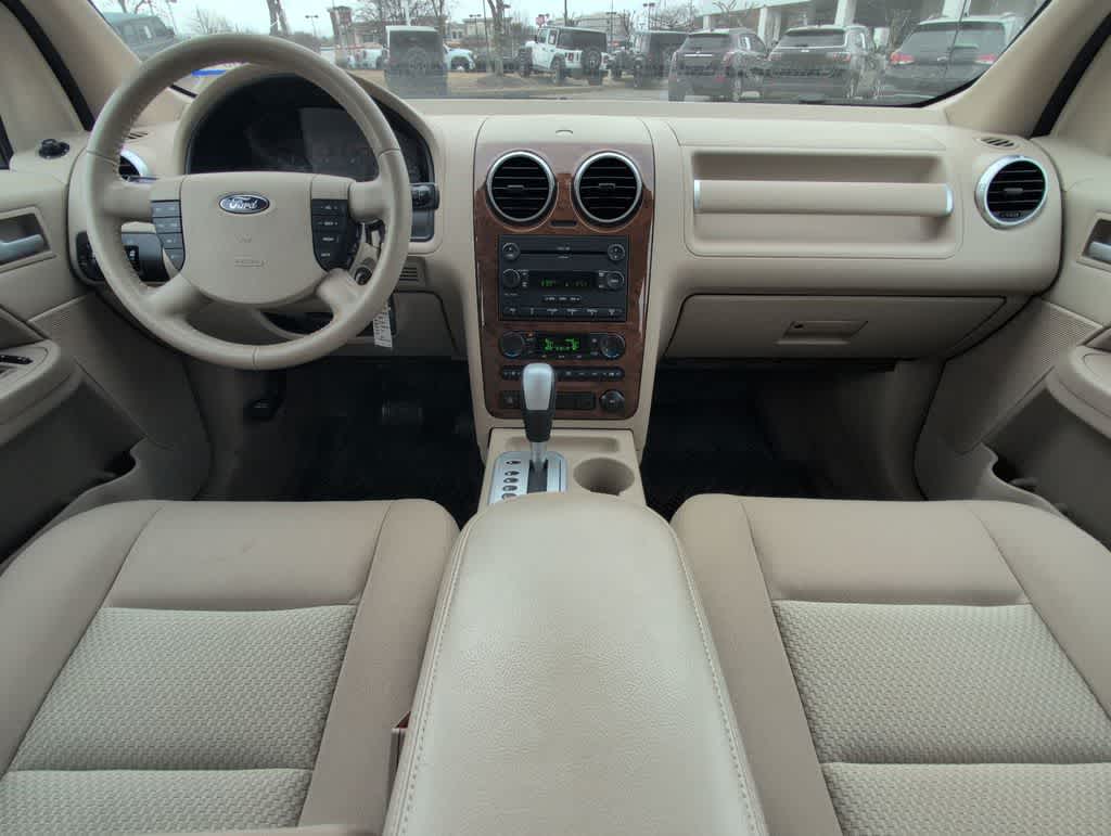 Thumbnail: 2007 Ford Freestyle - 16