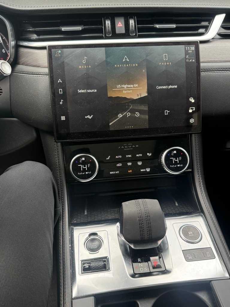 Thumbnail: 2021 Jaguar F-Pace - 6