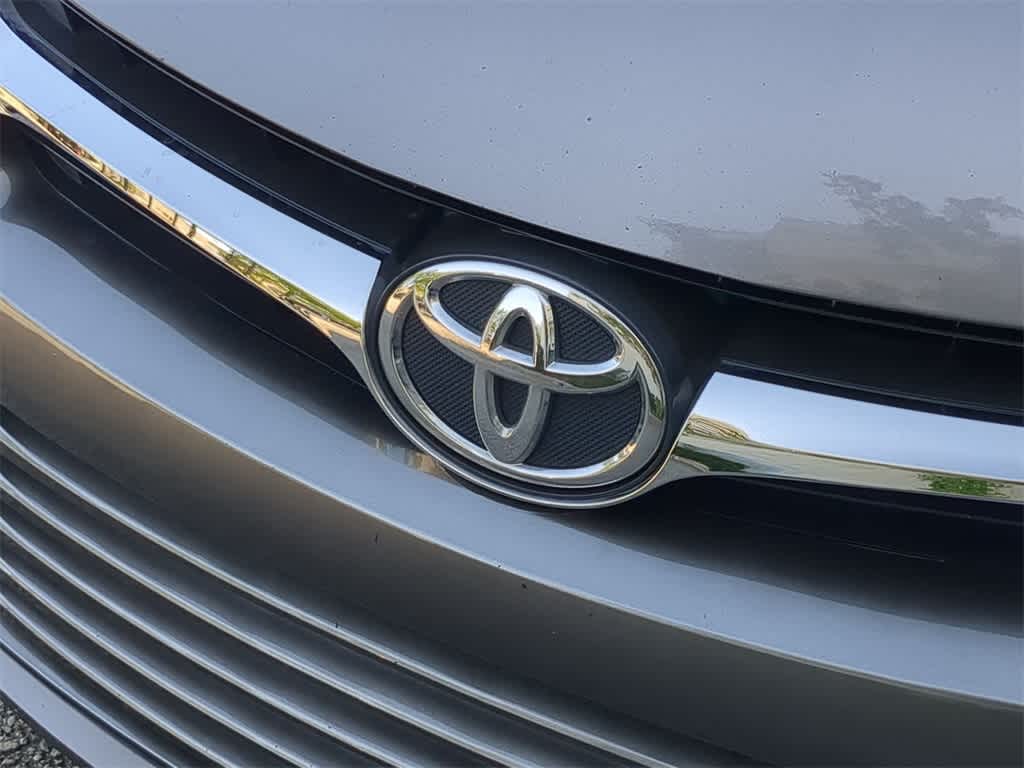 2017 Toyota Camry LE 12