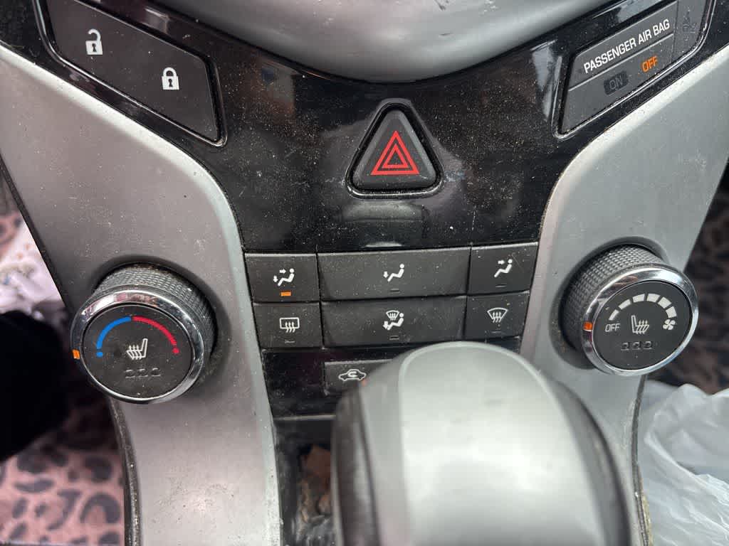 Thumbnail: 2014 Chevrolet Cruze - 16