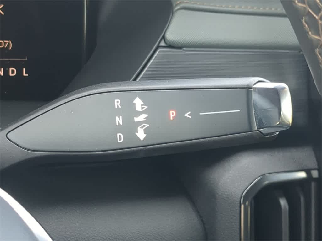 Thumbnail: 2024 GMC Acadia - 31