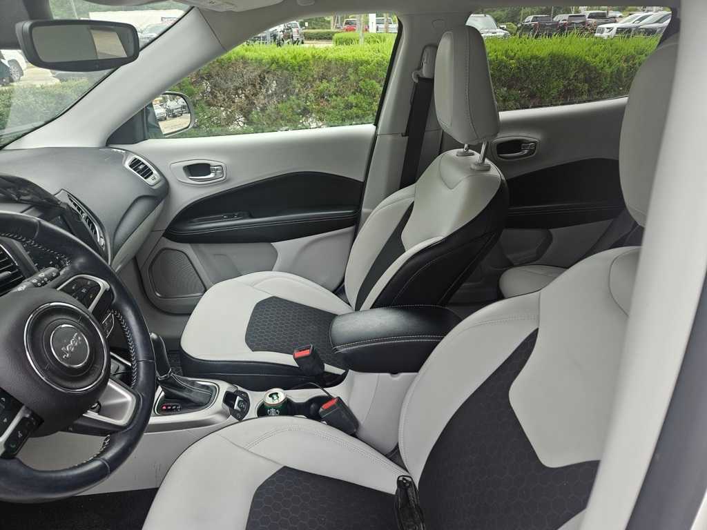 Thumbnail: 2017 Jeep Compass - 5