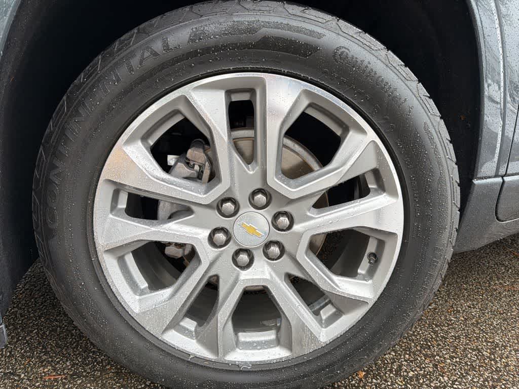 Thumbnail: 2018 Chevrolet Traverse - 3