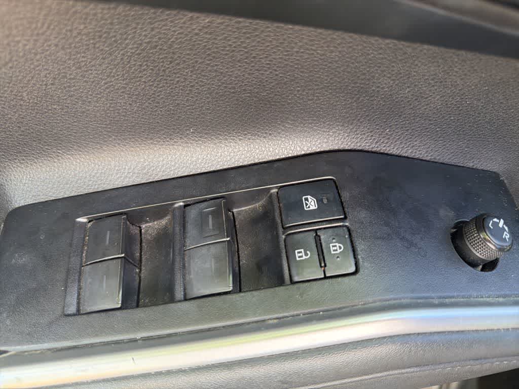 Thumbnail: 2021 Toyota Highlander - 6