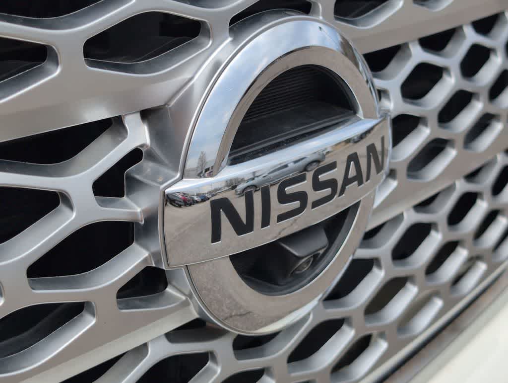 Thumbnail: 2017 Nissan Titan - 12