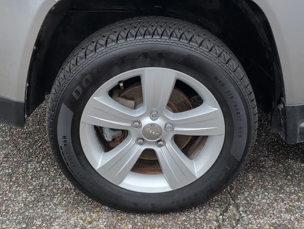 Thumbnail: 2017 Jeep Compass - 14