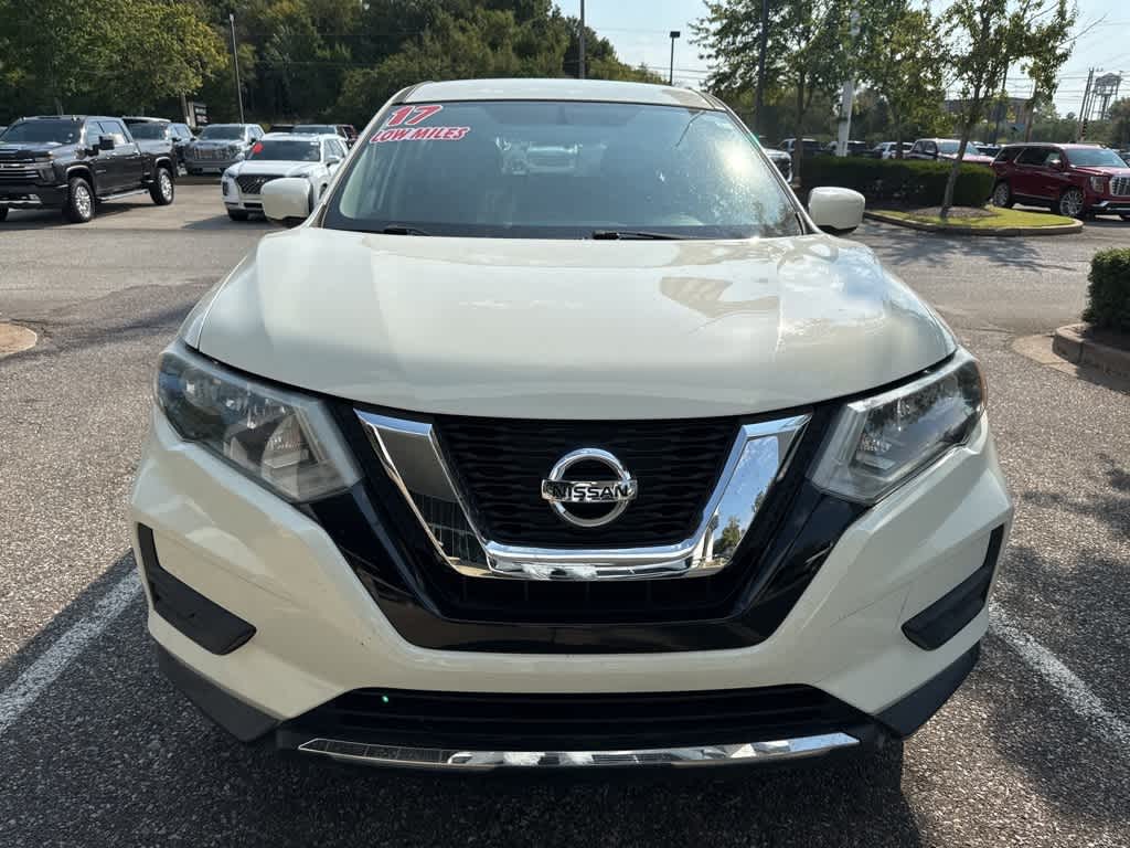 Thumbnail: 2017 Nissan Rogue - 10