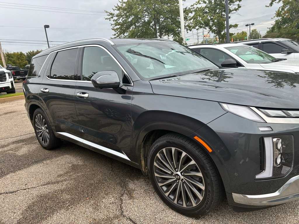 Thumbnail: 2023 Hyundai Palisade - 3