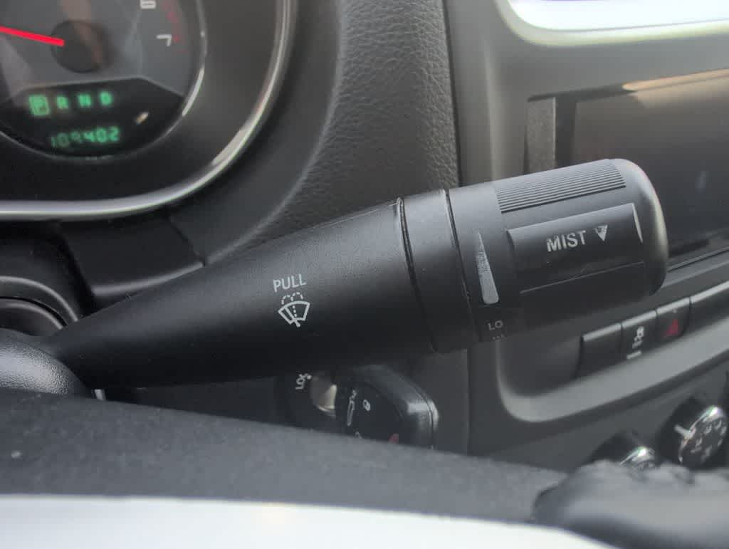 Thumbnail: 2012 Dodge Avenger - 25