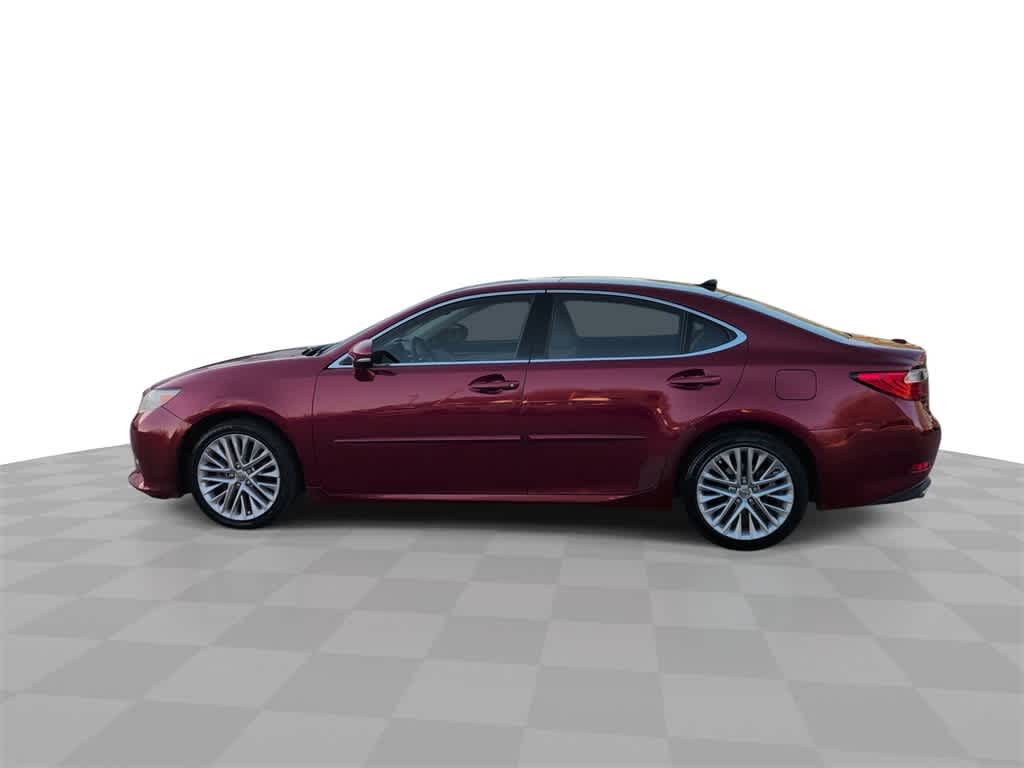 Thumbnail: 2013 Lexus ES - 5