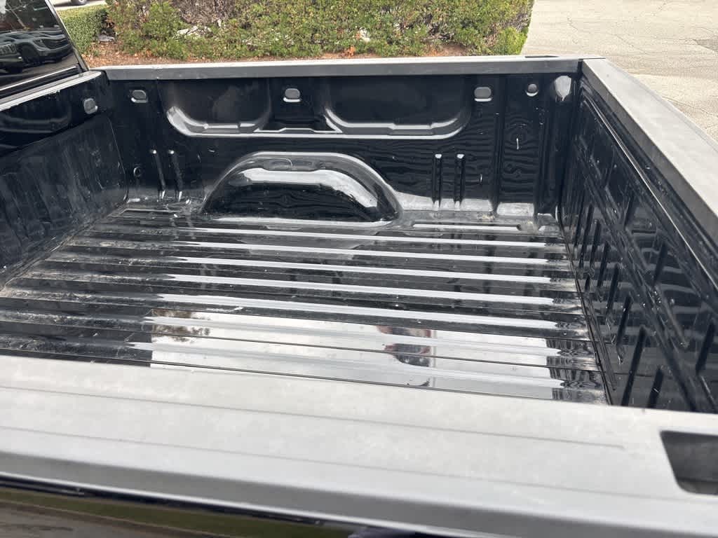 Thumbnail: 2017 Chevrolet Silverado 1500 - 18