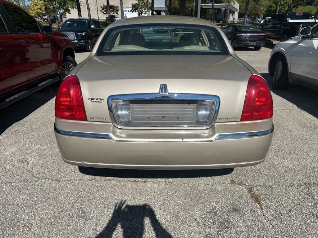 Thumbnail: 2008 Lincoln Town Car - 3