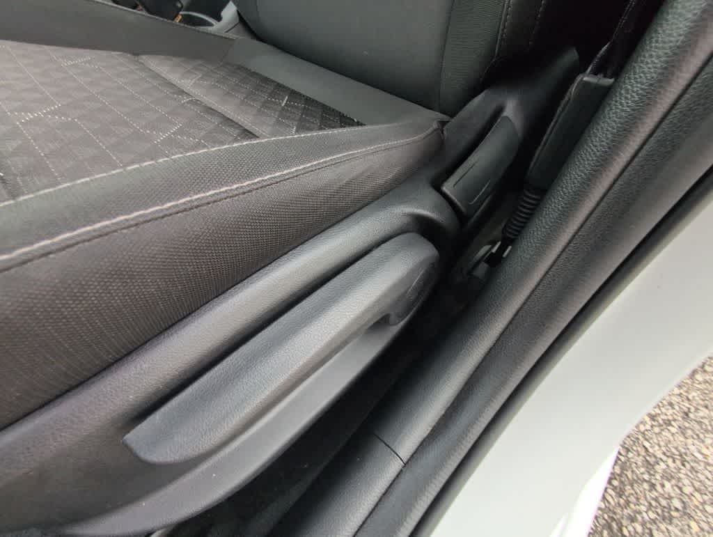 Thumbnail: 2023 Kia Rio - 17