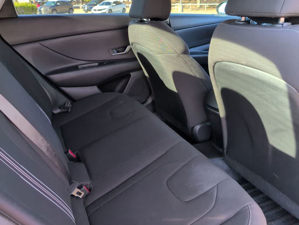 Thumbnail: 2022 Hyundai Elantra - 20