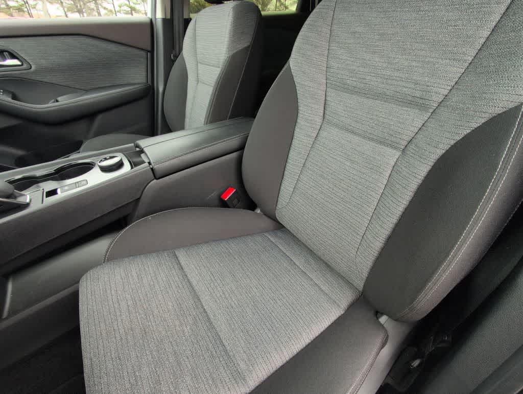 Thumbnail: 2023 Nissan Rogue - 16