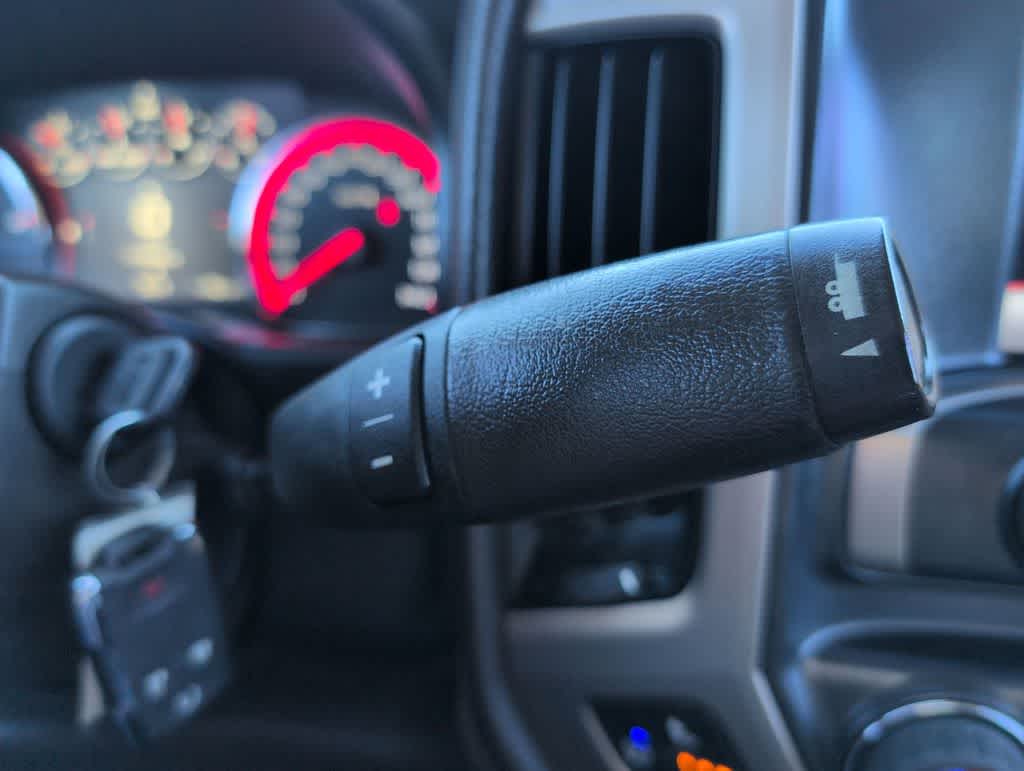 Thumbnail: 2015 GMC Sierra 3500 - 33