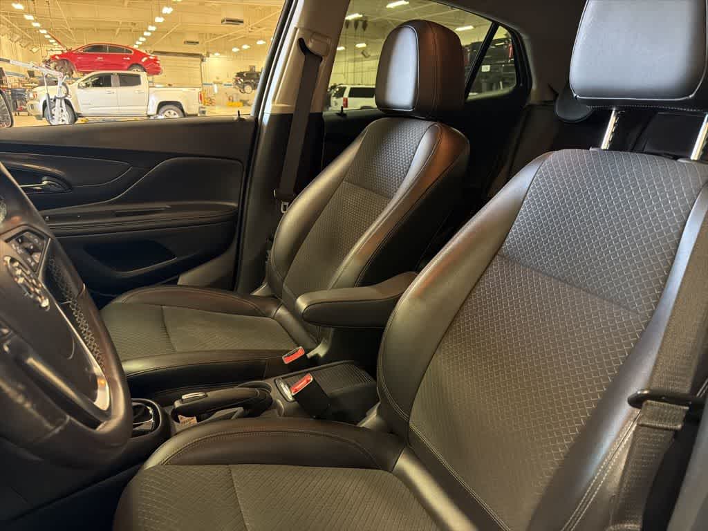 Thumbnail: 2019 Buick Encore - 32