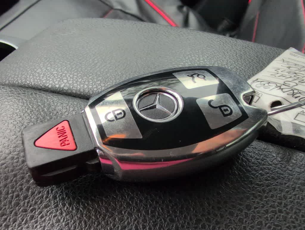 Thumbnail: 2013 Mercedes-Benz C-Class - 37