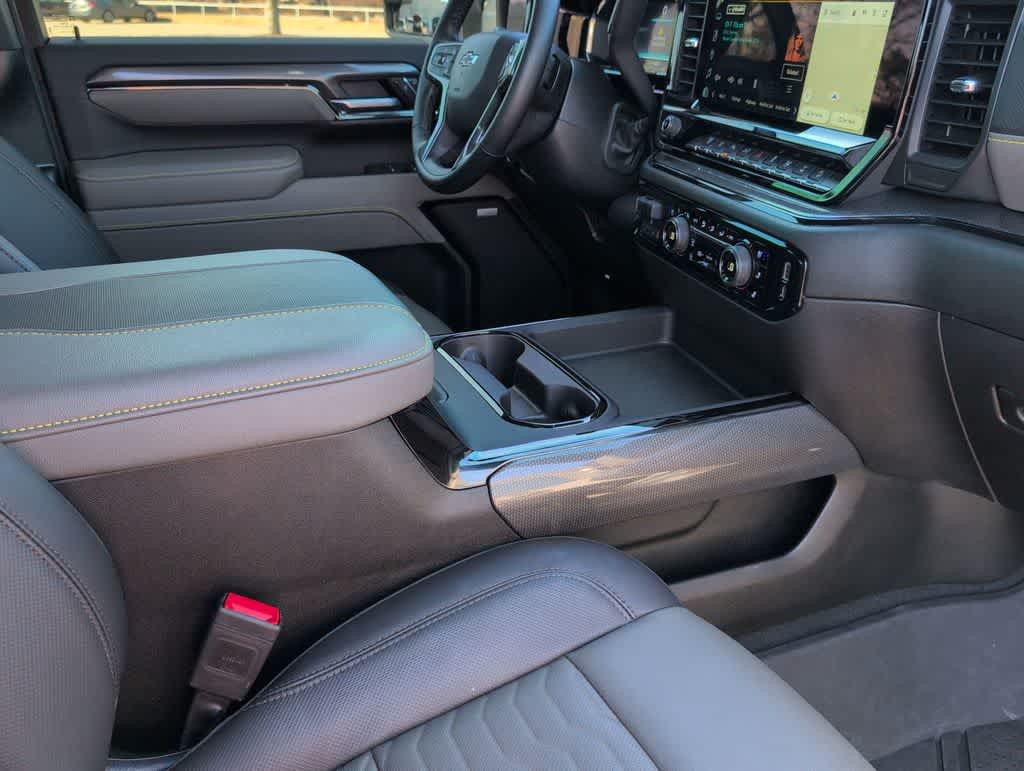 Thumbnail: 2025 Chevrolet Silverado 2500 - 22