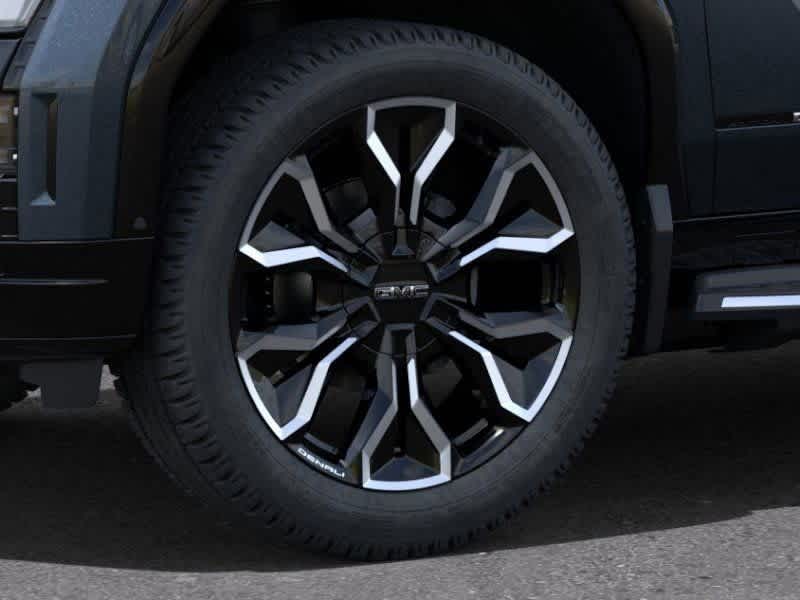 2025 GMC Sierra EV Denali 9
