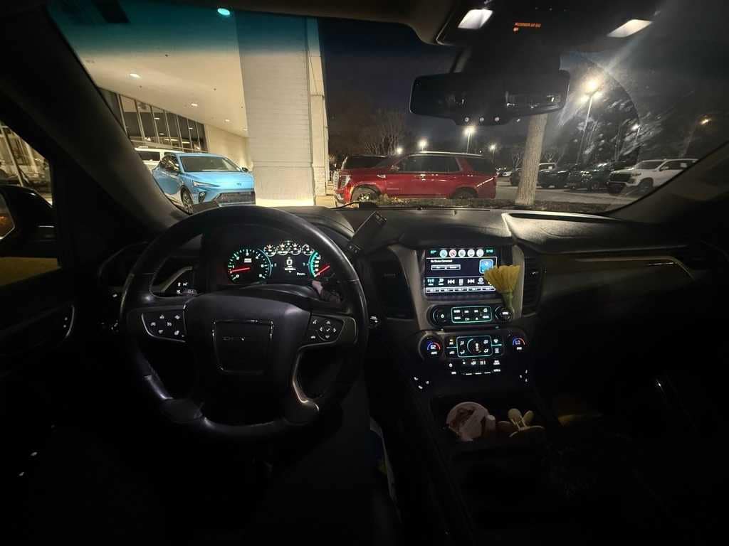 Thumbnail: 2017 GMC Yukon XL - 3