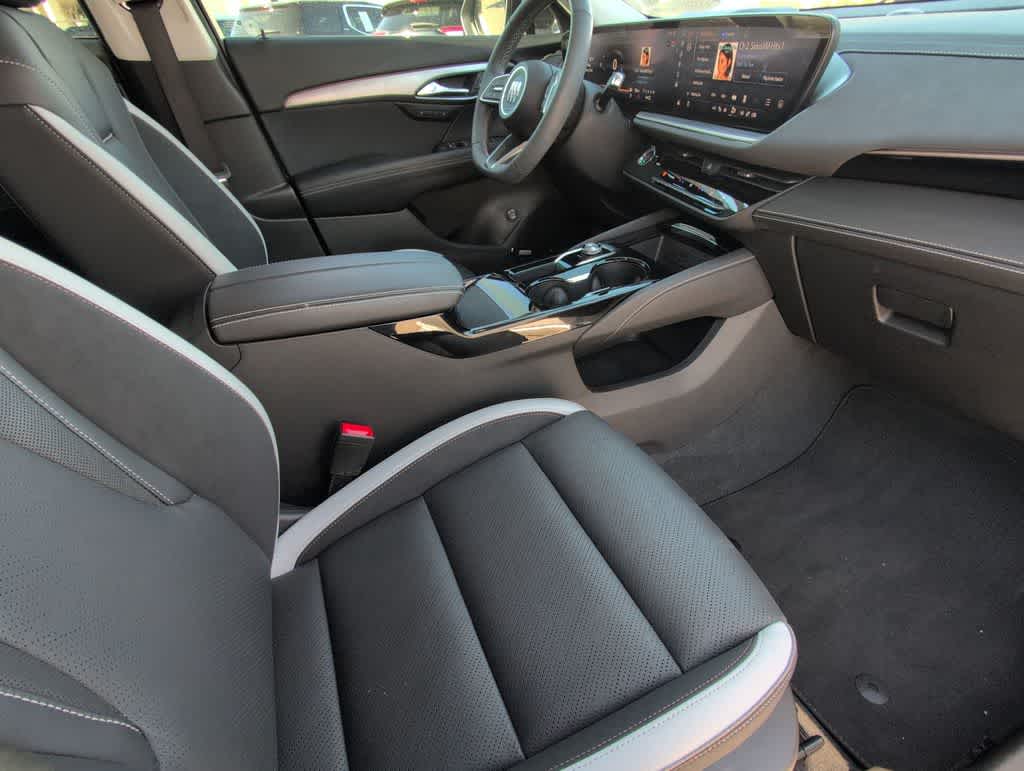 Thumbnail: 2025 Buick Envision - 23