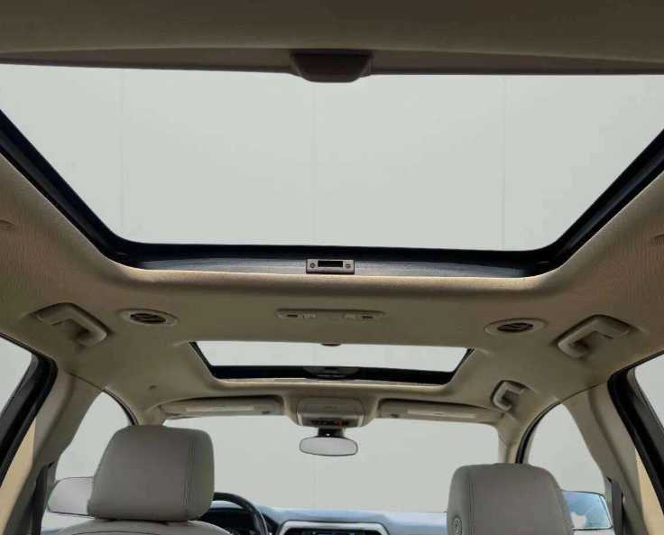 Thumbnail: 2017 GMC Acadia - 6