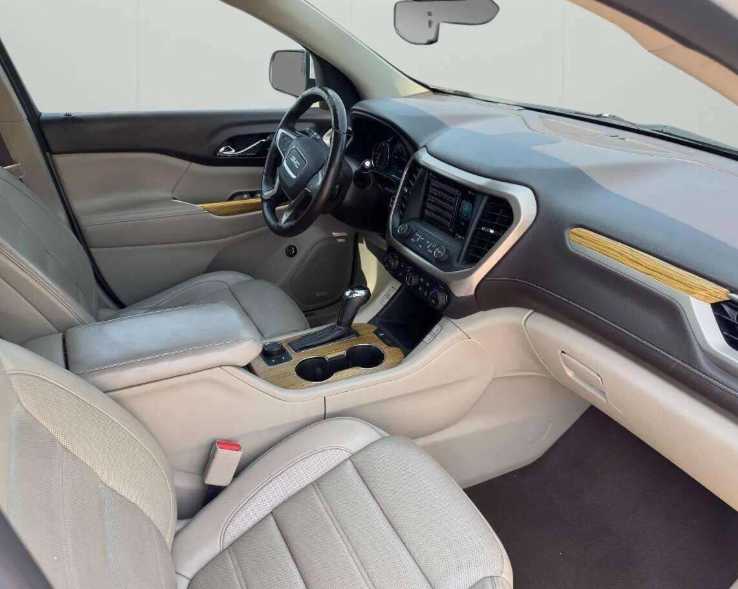 Thumbnail: 2017 GMC Acadia - 8